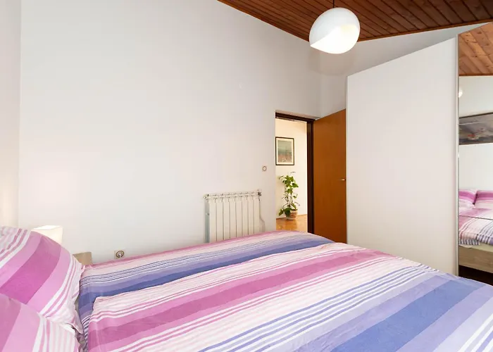 Apartment D&v