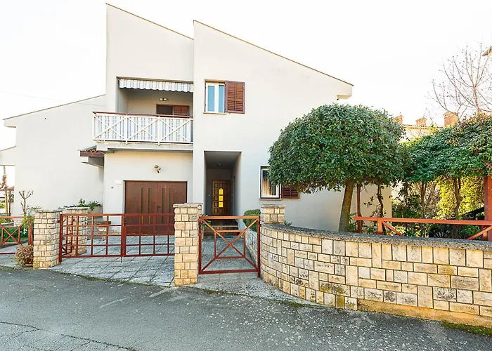Apartment D&v *